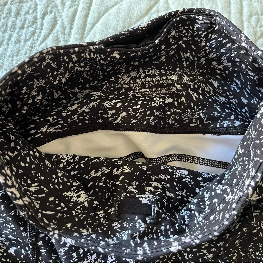 Athleta Ultimate Stash 7/8 Tight Black White Size XXS - Picture 9 of 9